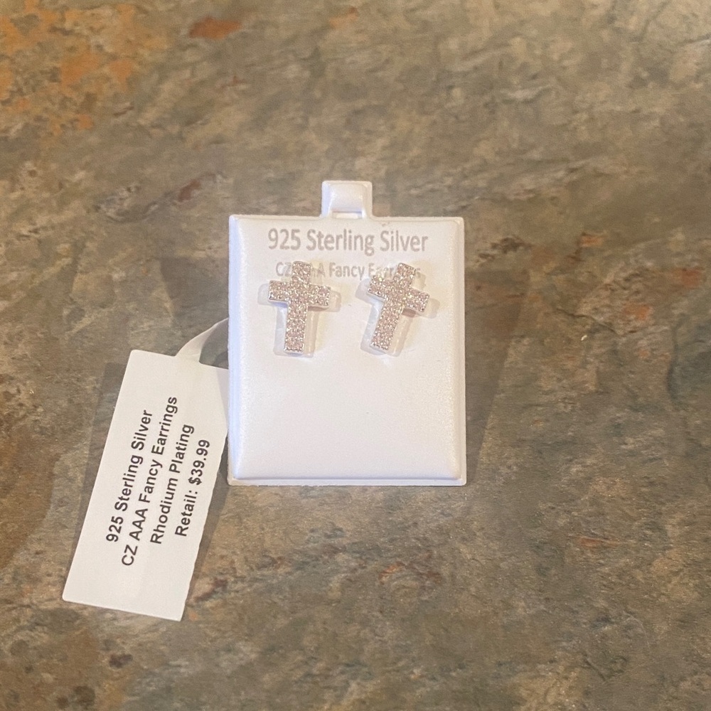 925 Sterling Silver Cross Earrings NWT